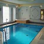Apartment Sapphire Rewal