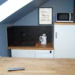 Sapphire Apartment *