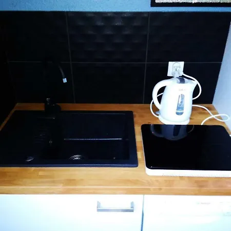 Apartment Sapphire Rewal